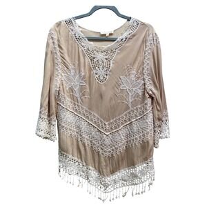 Solitaire Boho Crochet Lace Embroidered Fringe Sharkbite Hem Blouse
